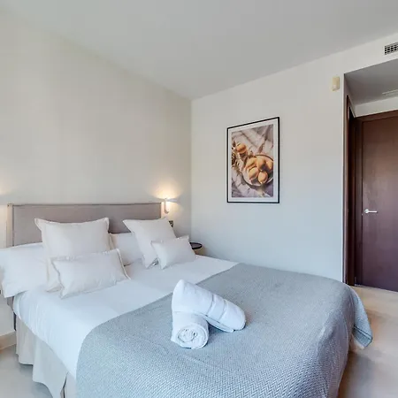 Vacation I The Sovereign Penthouse, Large Communal Pool, 24h Security, 5min To Puerto Banus Apartament Marbella