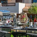 Vacation I The Sovereign Penthouse, New Furniture, Gated Complex, Large Communal Pool, 24h Security, 5min To Puerto Banus Appartement *