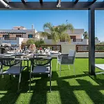 Lejlighed Vacation I The Sovereign Penthouse, New Furniture, Gated Complex, Large Communal Pool, 24h Security, 5min To Puerto Banus Marbella
