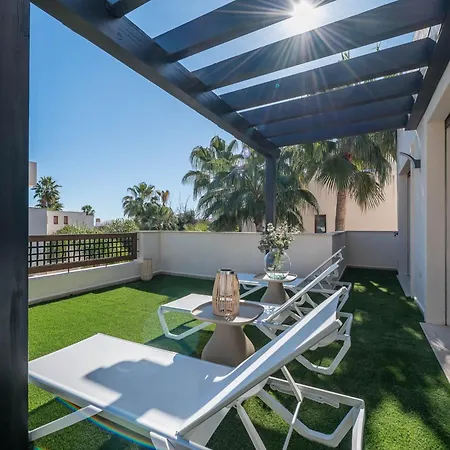 Vacation I The Sovereign Penthouse, Large Communal Pool, 24h Security, 5min To Puerto Banus Apartment Marbella