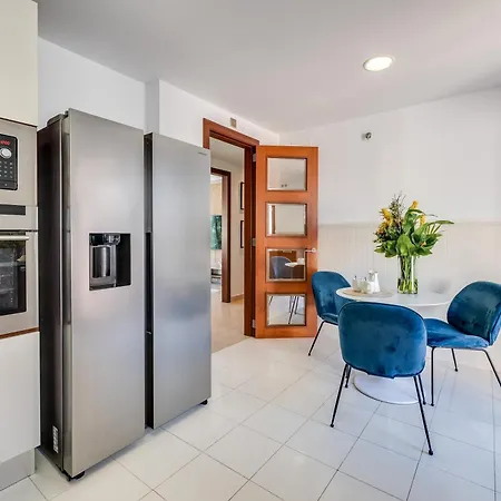 Vacation I The Sovereign Penthouse, Large Communal Pool, 24h Security, 5min To Puerto Banus Apartamento