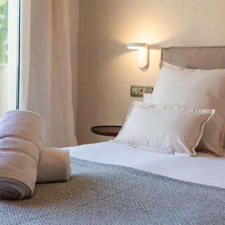 Apartment Vacation I The Sovereign Penthouse, Large Communal Pool, 24h Security, 5min To Puerto Banus *