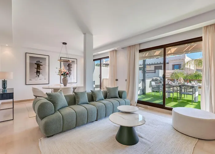 Vacation I The Sovereign Penthouse, Large Communal Pool, 24h Security, 5min To Puerto Banus Appartement *