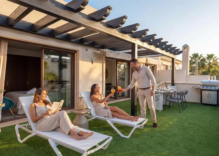 Vacation I The Sovereign Penthouse, Large Communal Pool, 24h Security, 5min To Puerto Banus