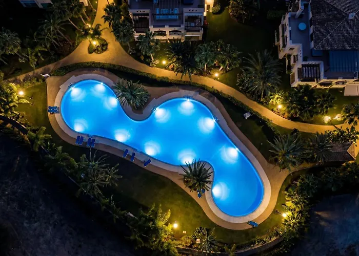 Vacation I The Sovereign Penthouse, Large Communal Pool, 24h Security, 5min To Puerto Banus Marbella