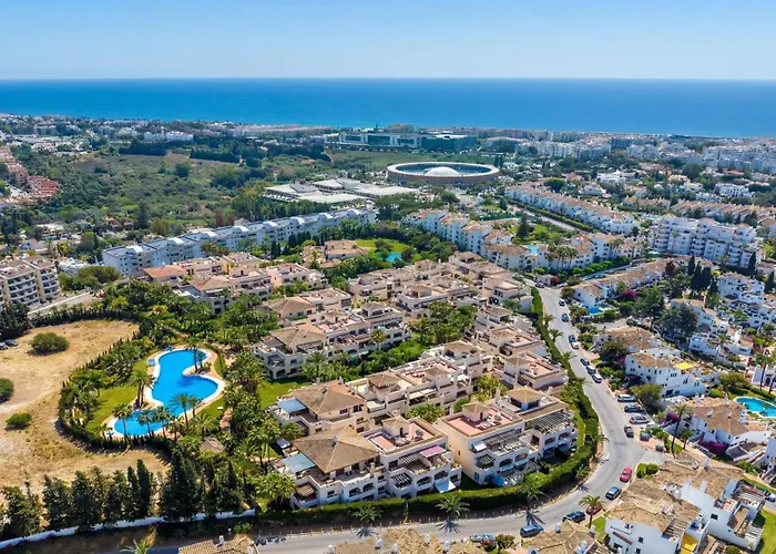 Vacation I The Sovereign Penthouse, Large Communal Pool, 24h Security, 5min To Puerto Banus *