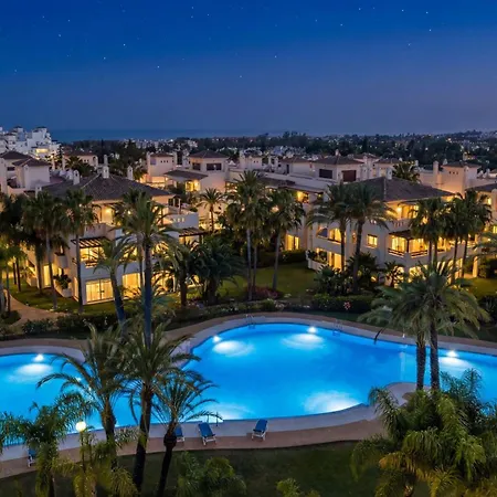 Vacation I The Sovereign Penthouse, Large Communal Pool, 24h Security, 5min To Puerto Banus Apartamento