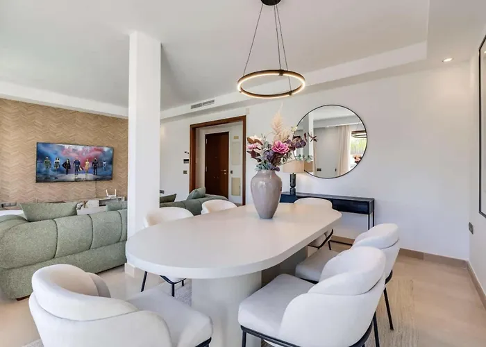 Vacation I The Sovereign Penthouse, Large Communal Pool, 24h Security, 5min To Puerto Banus Apartamento *