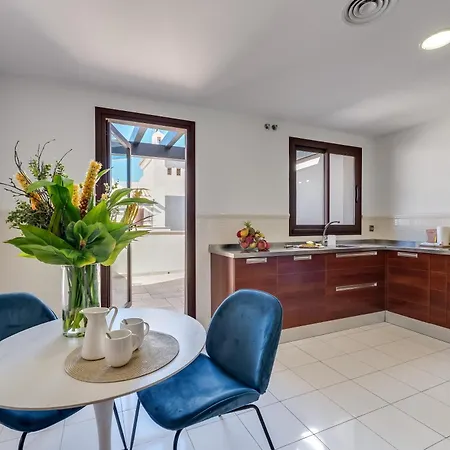 Vacation I The Sovereign Penthouse, Large Communal Pool, 24h Security, 5min To Puerto Banus Appartement *