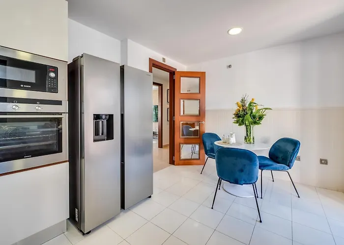 Vacation I The Sovereign Penthouse, Large Communal Pool, 24h Security, 5min To Puerto Banus Lejlighed