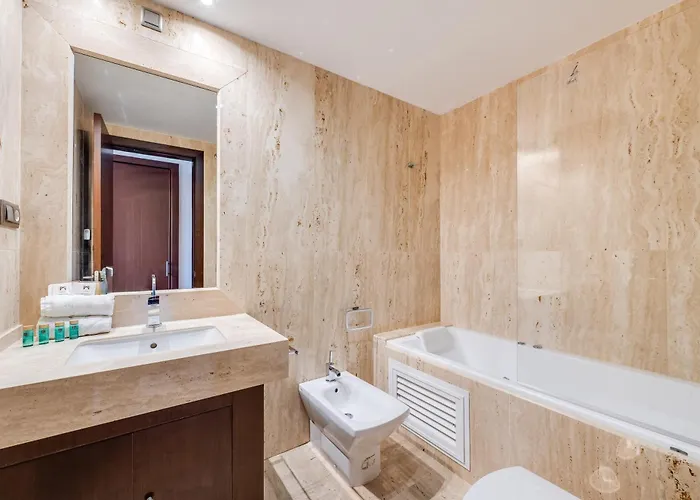Lejlighed Vacation I The Sovereign Penthouse, Large Communal Pool, 24h Security, 5min To Puerto Banus